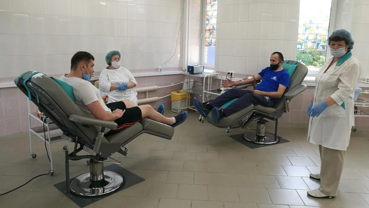 Единороссы Подольска сдали кровь в ходе донорского марафона