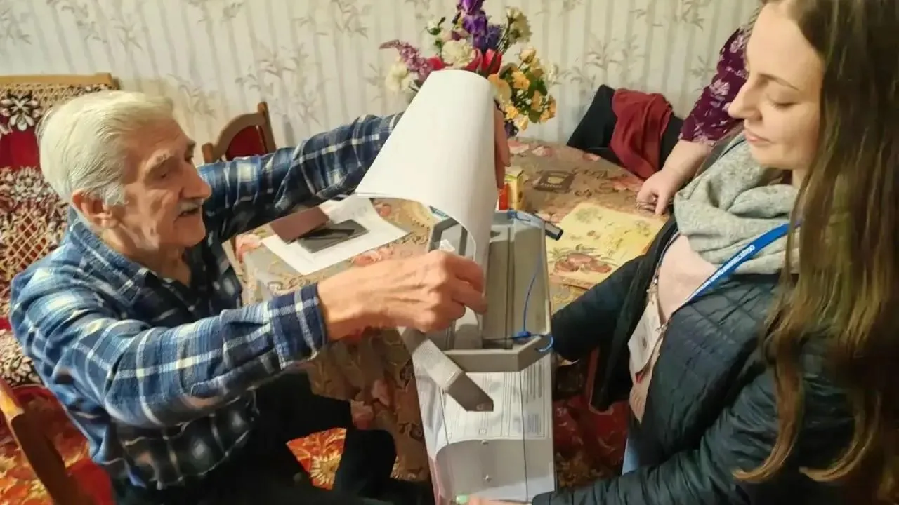 Члены УИК пришли к жителям Подмосковья на дом
