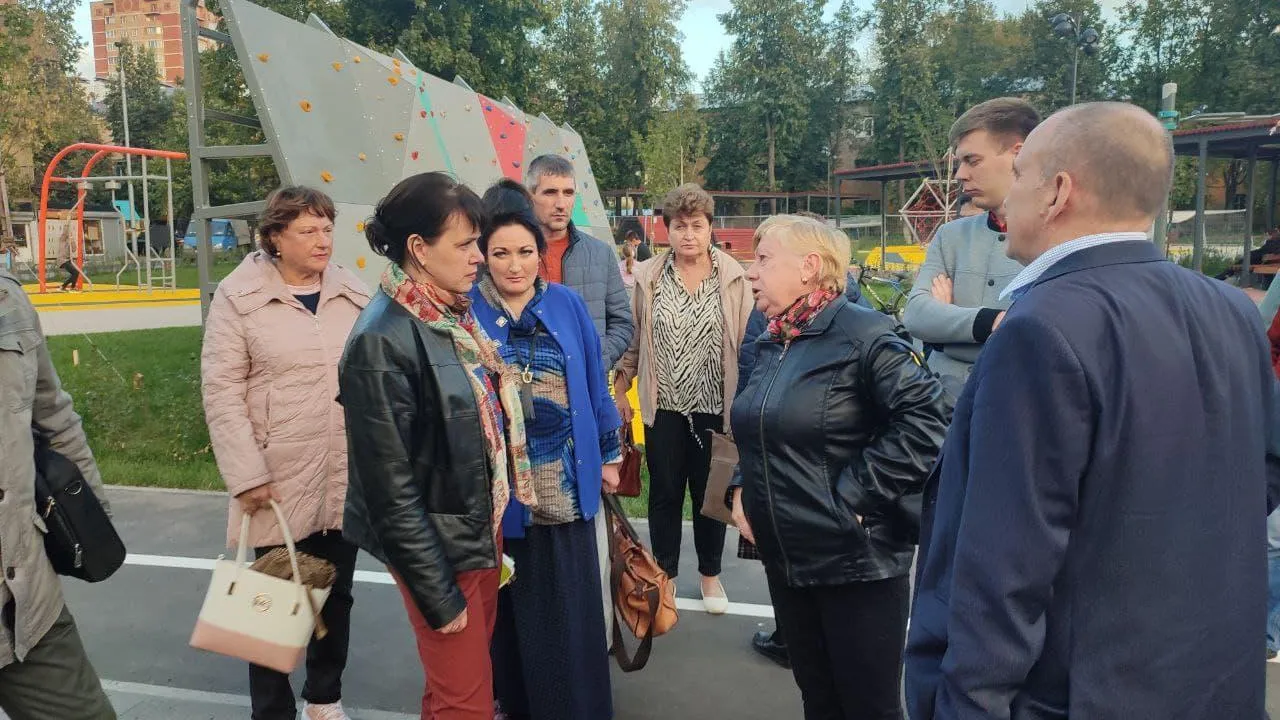 Парковка появится у магазина в микрорайоне Силикат Котельников