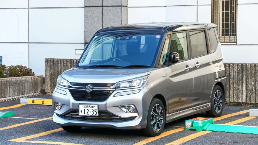 В Россию начали ввозить Suzuki Solio по цене от 990 тысяч рублей