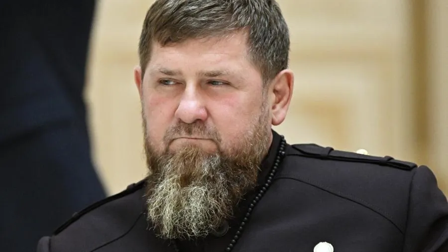 Назвавшим детей в честь героев Чечни семьям выплатят по 500 тыс рублей