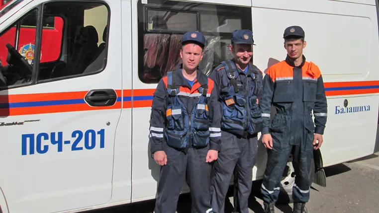 Спасатели Балашихи подключили генератор к аппарату ИВЛ тяжелобольного ребенка
