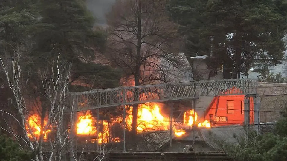 Пожар произошел около платформы Тайнинская в Мытищах