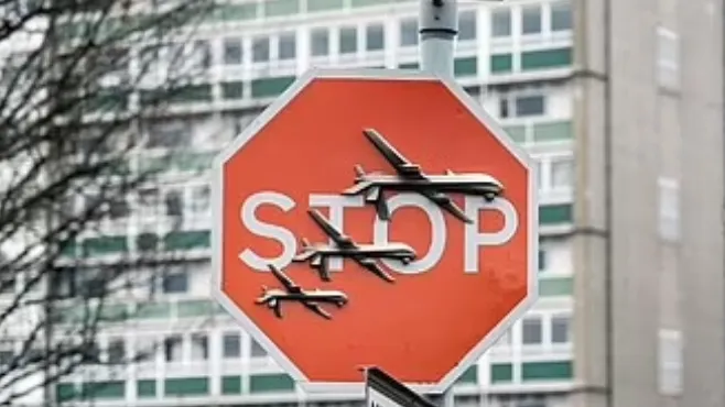 соцсети Бэнкси