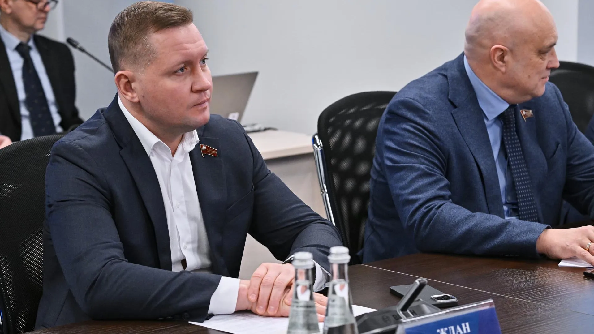 Михаил Ждан: контрактники демонстрируют пример настоящего служения своей стране
