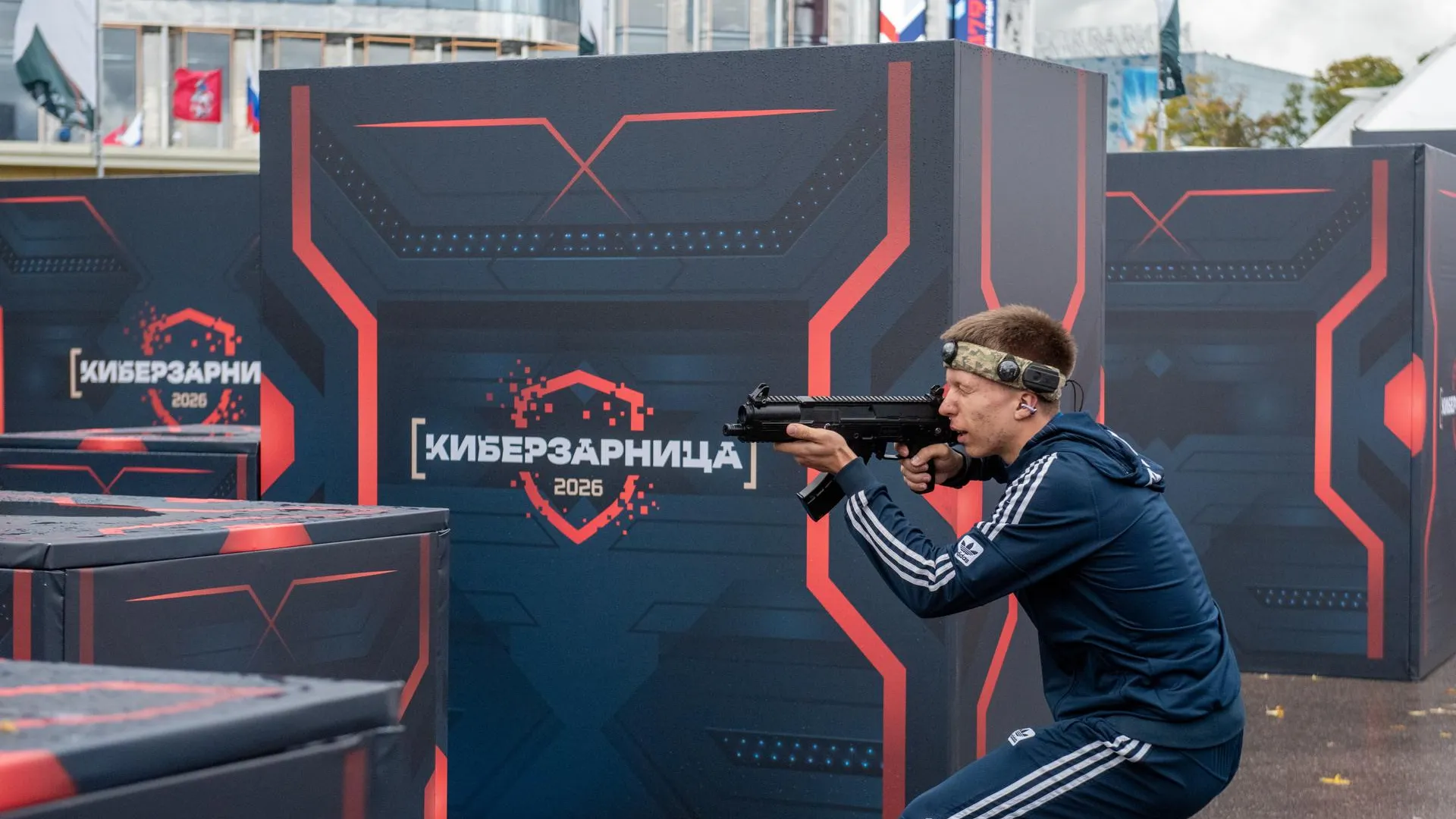 От «Сапера» до дронов: на ВДНХ провели киберспортивную версию «Зарницы»