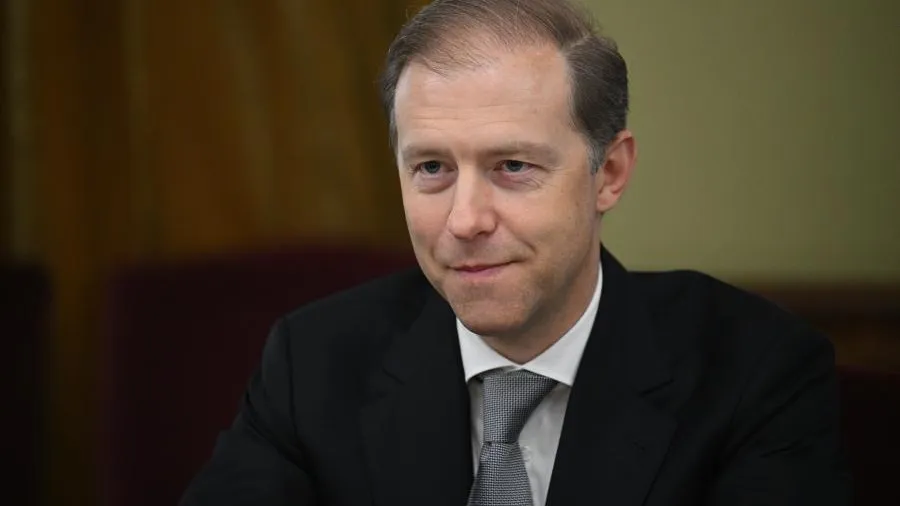 Мантуров предложил запретить покупать иностранное оборудование