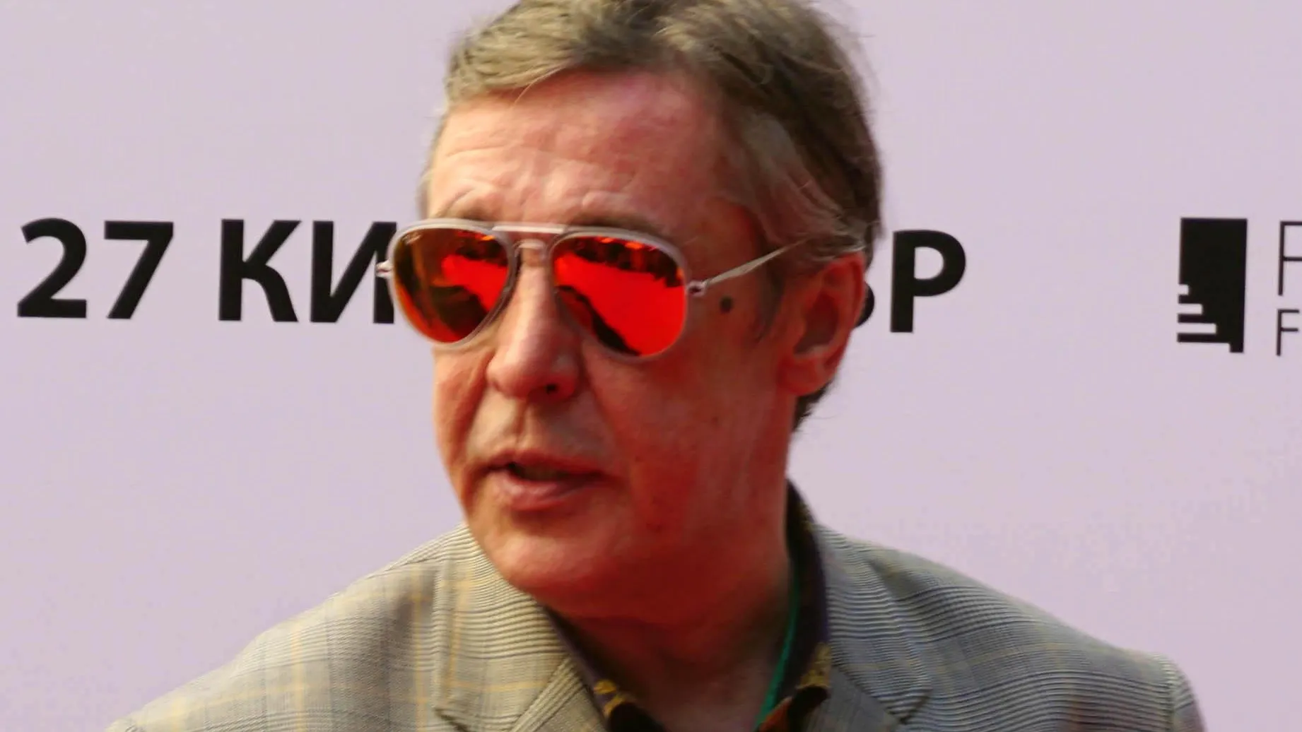 Адвокат Ефремова опроверг информацию об отказе в УДО актеру