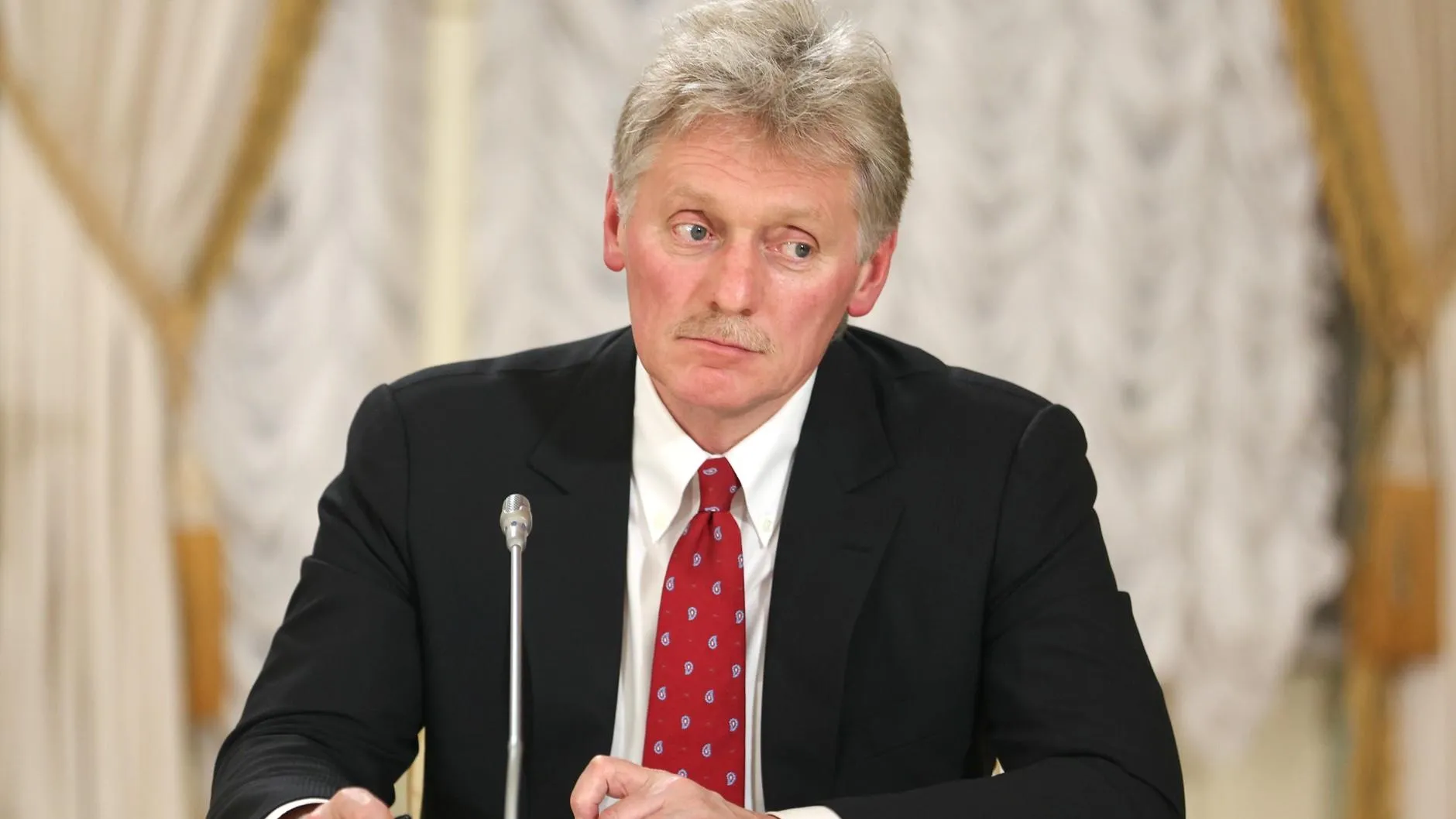 Песков рассказал о судьбе начатых замминистра МО Ивановым контрактах