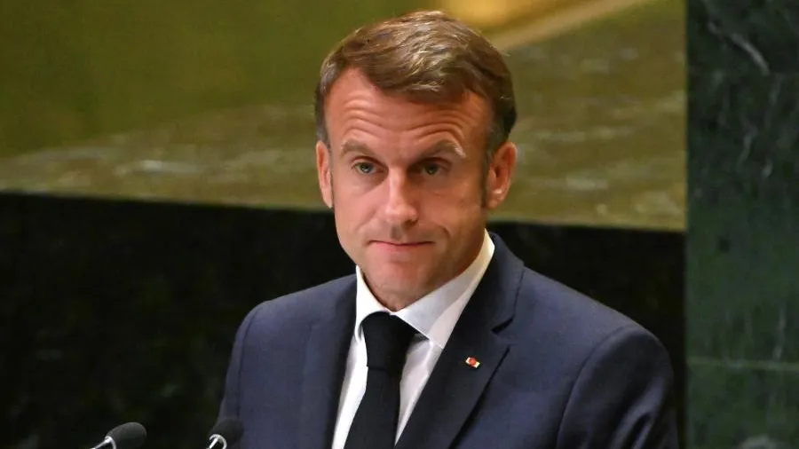 Макрон предложил ввести мораторий на удары по энергосистеме Украины зимой