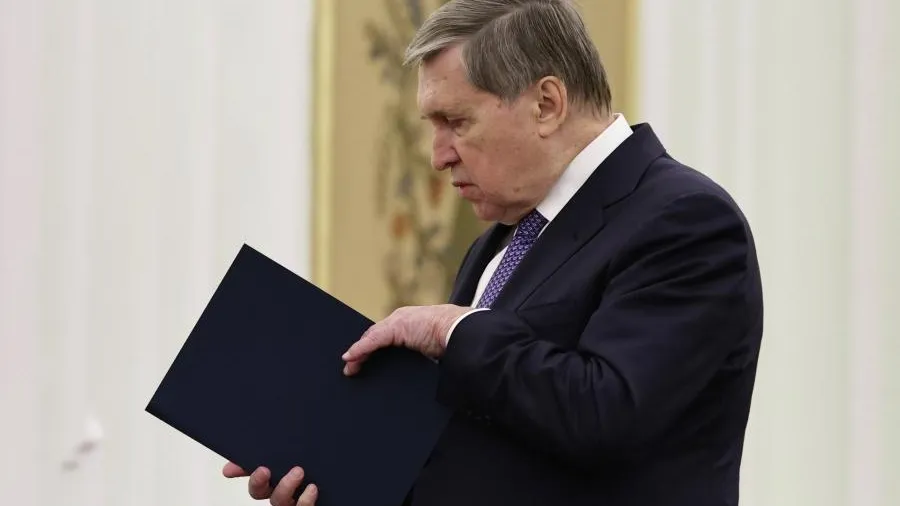 Ушаков: Россия взяла паузу в трехсторонних переговорах с Украиной и США