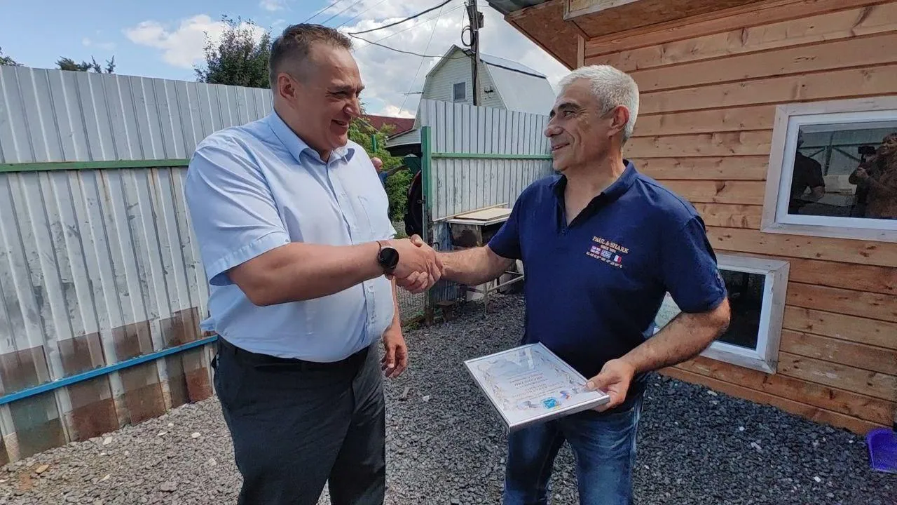Депутаты Подольска наградили защитника животных
