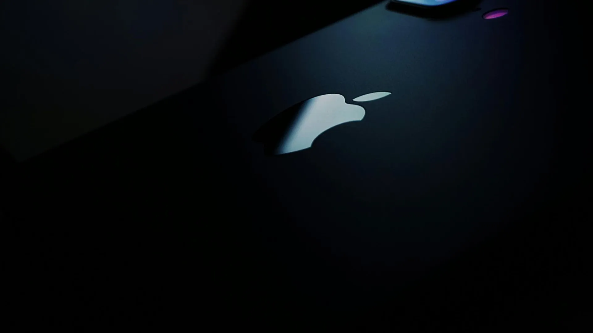 Apple выпустит большой складной iPad без заметной складки на экране