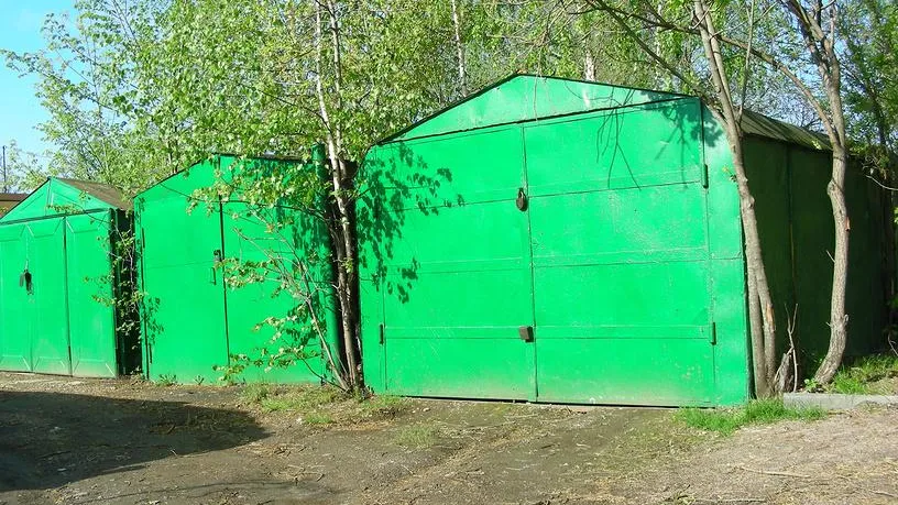 Эксперт рассказал, стоит ли инвестировать в гаражи