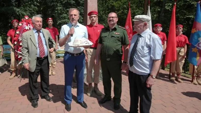 Горсть земли с солдатских захоронений из Люберец передадут в Главный храм ВС РФ