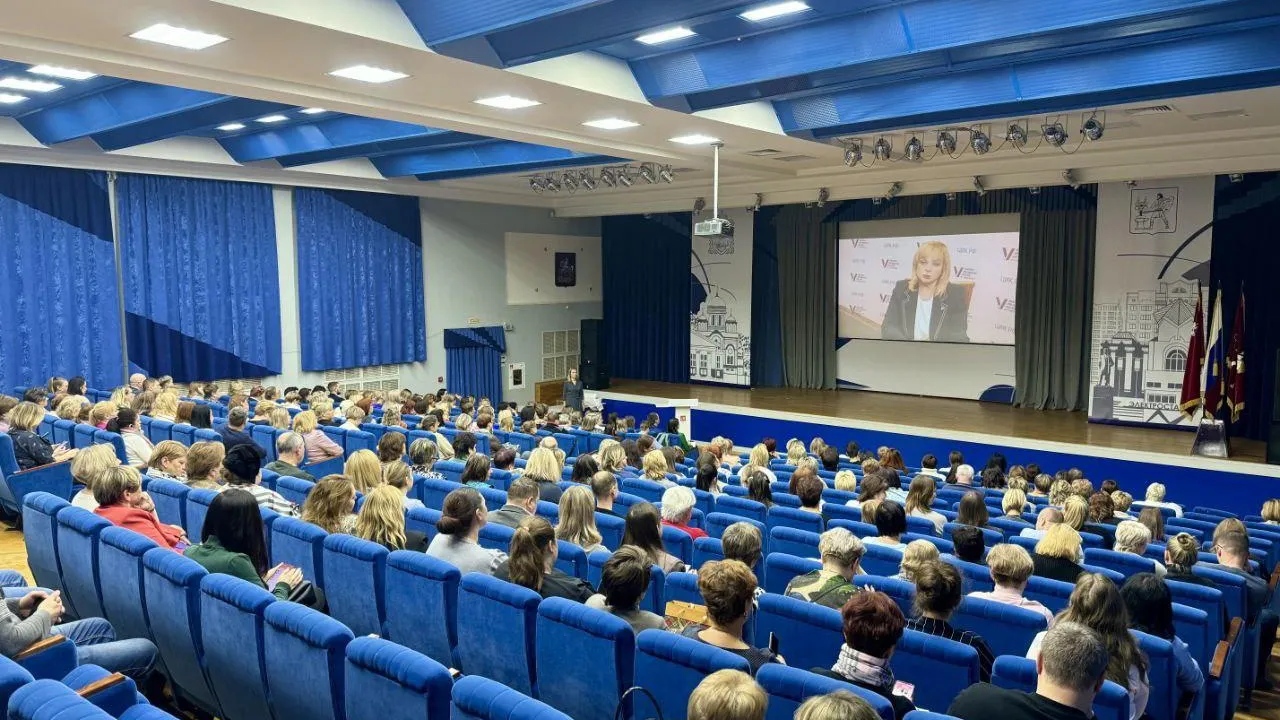 Мособлизбирком презентовал специальную форму для информаторов Подмосковья