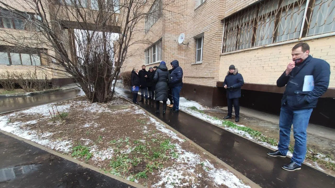 Дорожки проложили в микрорайоне Климовск Подольска по пути на ж/д станцию Весенняя