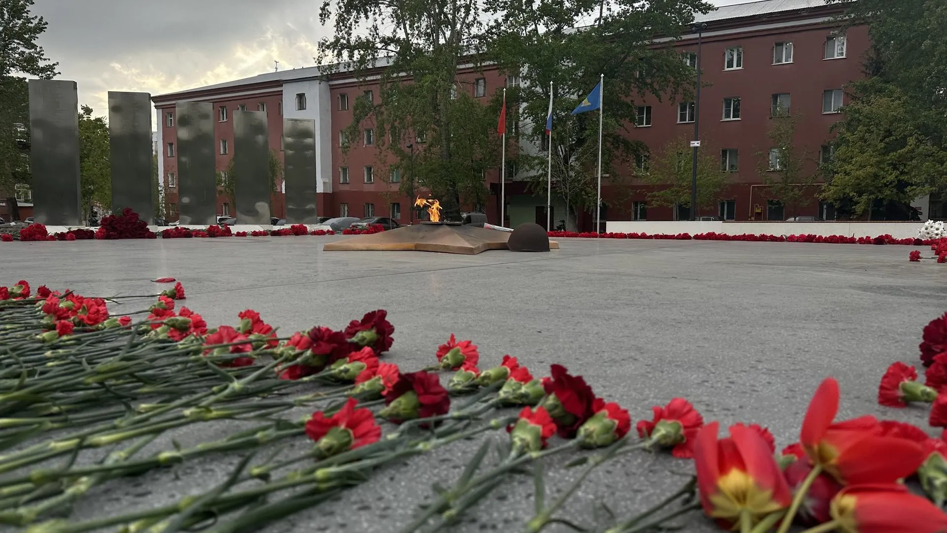 Аллею Славы в Реутове подготовили к празднованию Дня Победы
