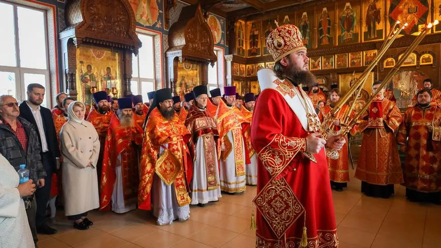 Епископ Сергиево‑Посадский и Дмитровский Фома провел Божественную литургию в храме Мытищ