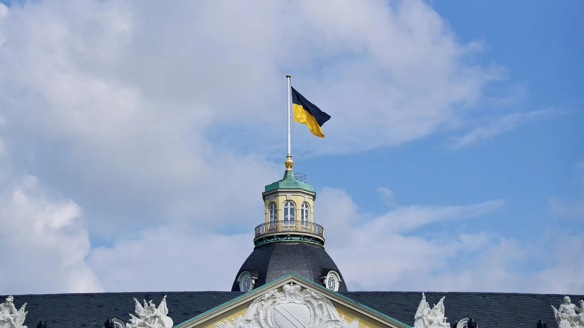 На Украине в первом чтении приняли законопроект о призыве в ВСУ осужденных