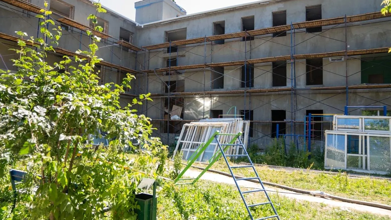 Капремонт Константиновской школы в Домодедове завершили больше чем наполовину