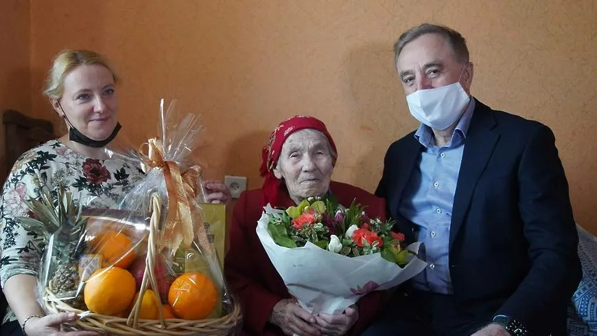 Глава Люберец поздравил со 100‑летием жительницу города