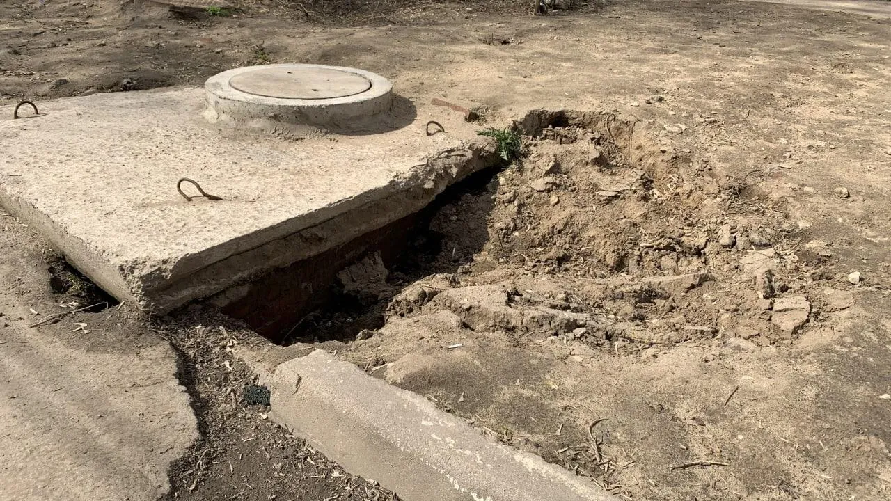 Провал земли на Пионерской улице в Балашихе устранят до конца июня