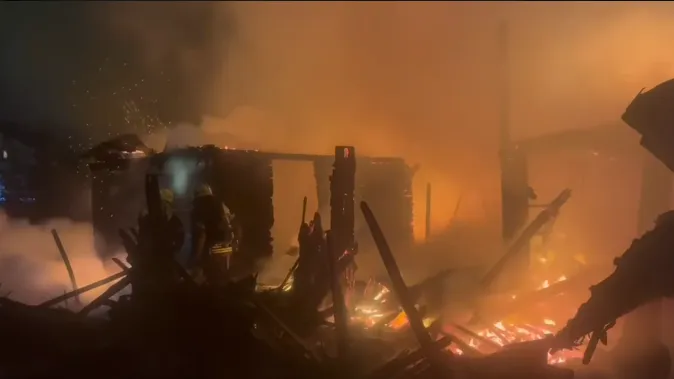 Недостроенное здание загорелось в Новой Москве