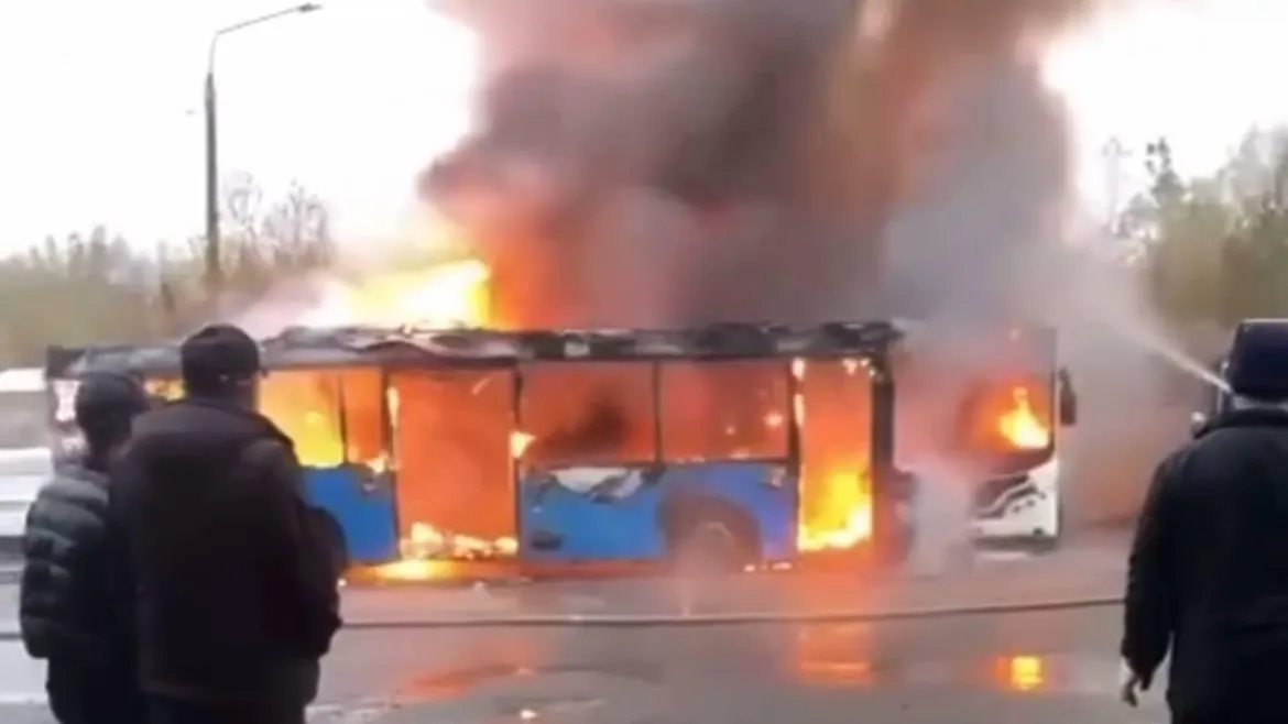 Четыре автобуса разом загорелись в Видном