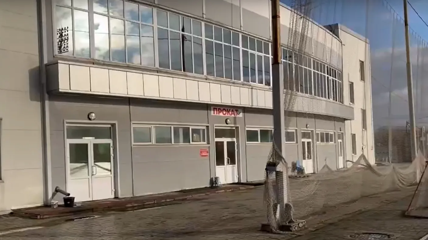 Средства на замену душевых кабин выделят ФСК «Обухово» в Богородском округе