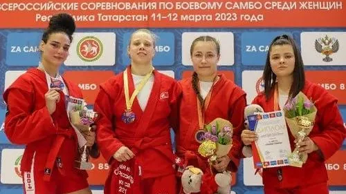 Подмосковные спортсменки завоевали 6 медалей на турнире по женскому боевому самбо в Казани