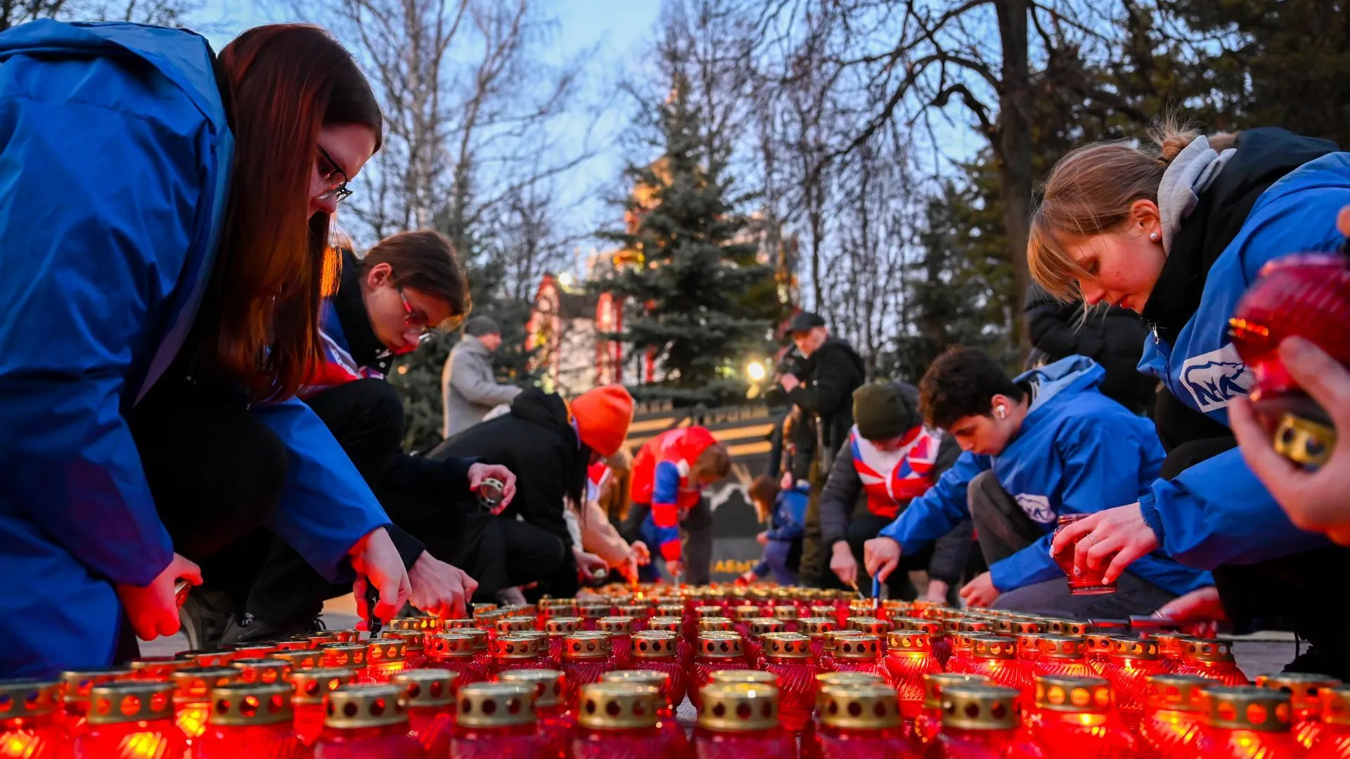 В Ленинском округе прошла акция, посвященная событиям в «Крокус Сити Холле»