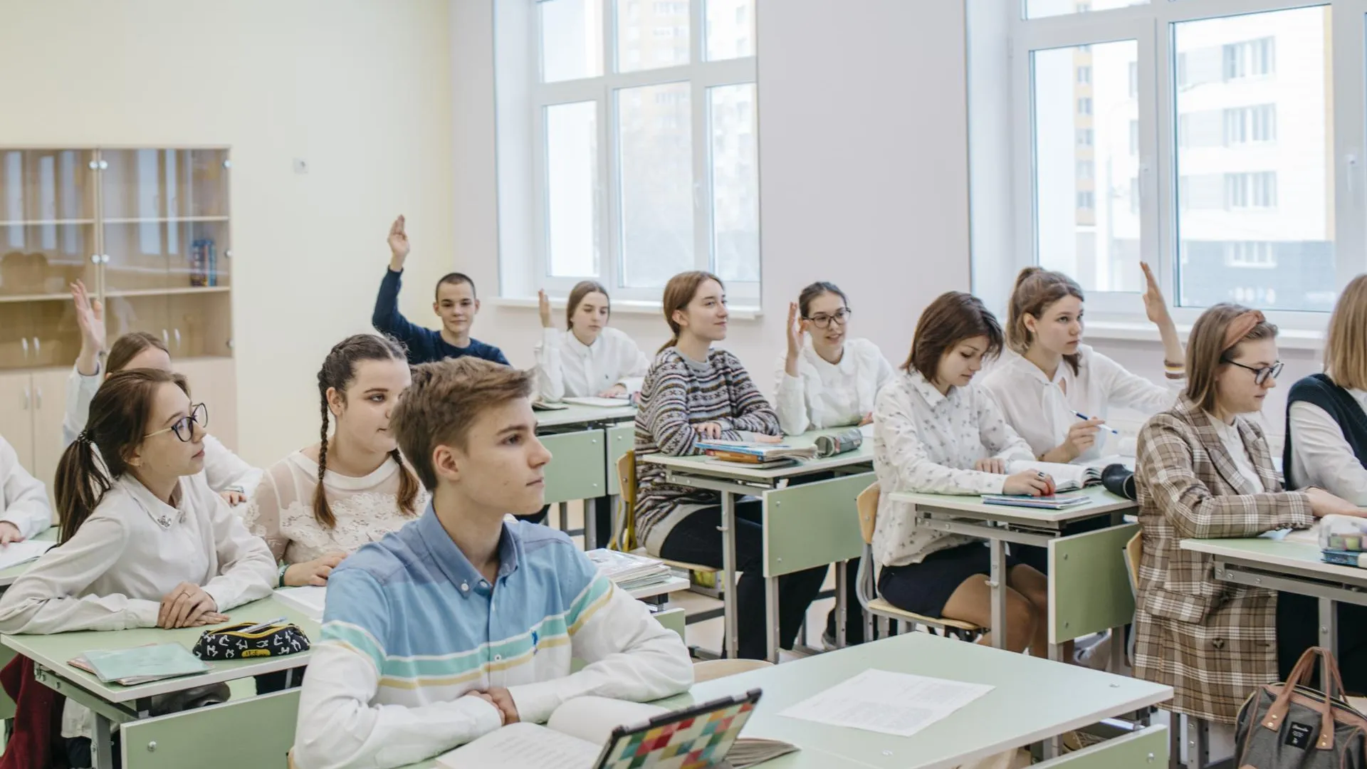 Свыше 80 школьников из Ленинского округа стали победителями и призерами регионального этапа Всероссийской олимпиады