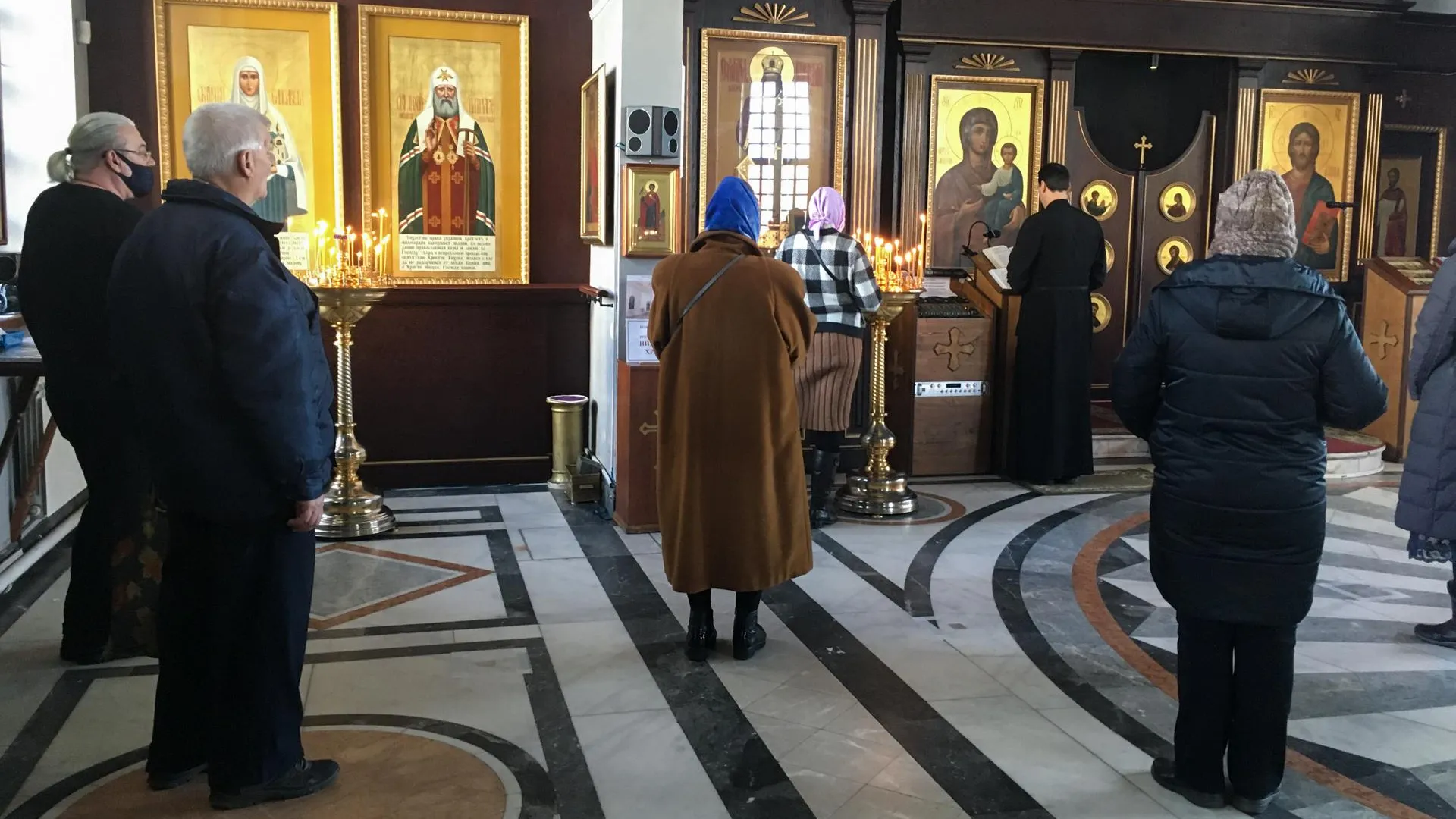 Посещение храмов запретили в Подмосковье до 19 апреля