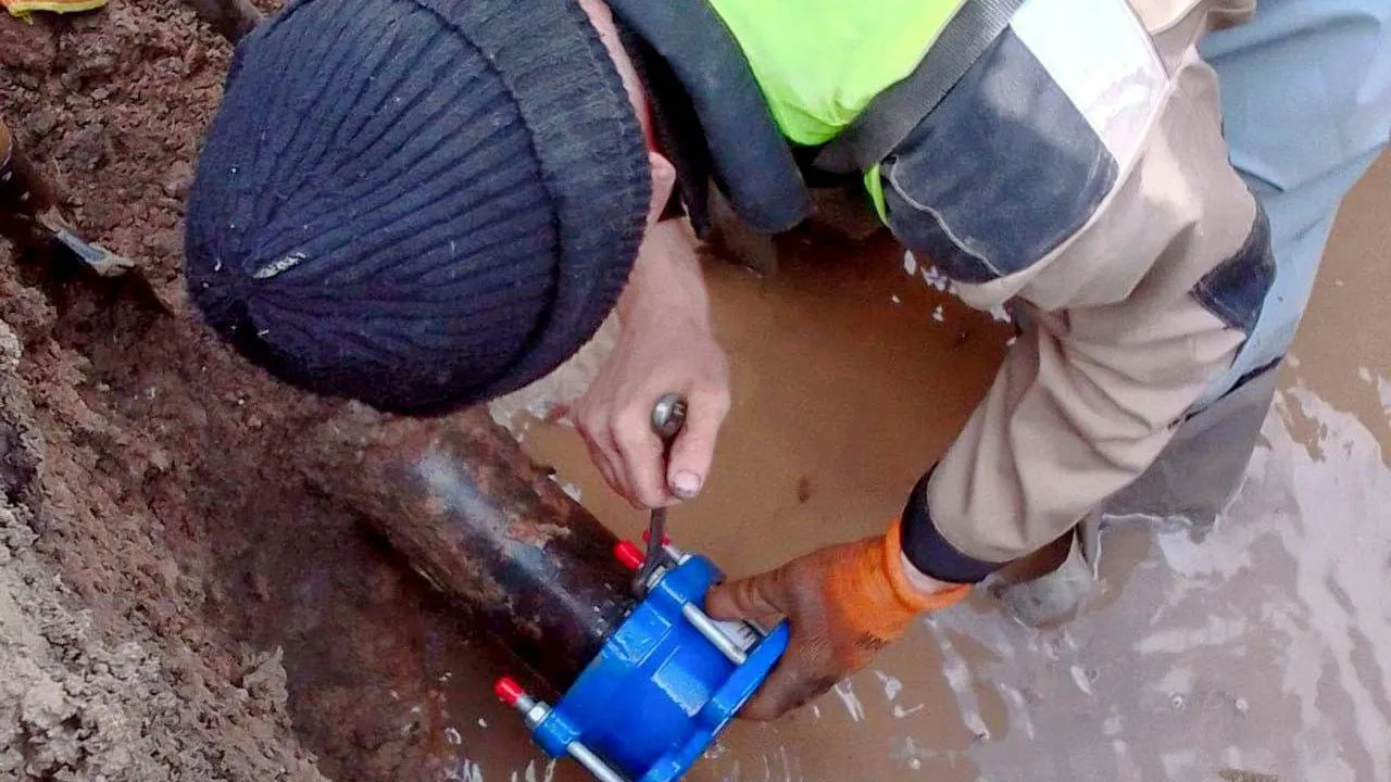 Коммунальщики Подмосковья заменили более 30 м водовода в Новоазовском округе ДНР