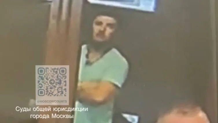 В Москве суд на 40 дней арестовал случайно задержанного боевика «Аль-Каиды»*