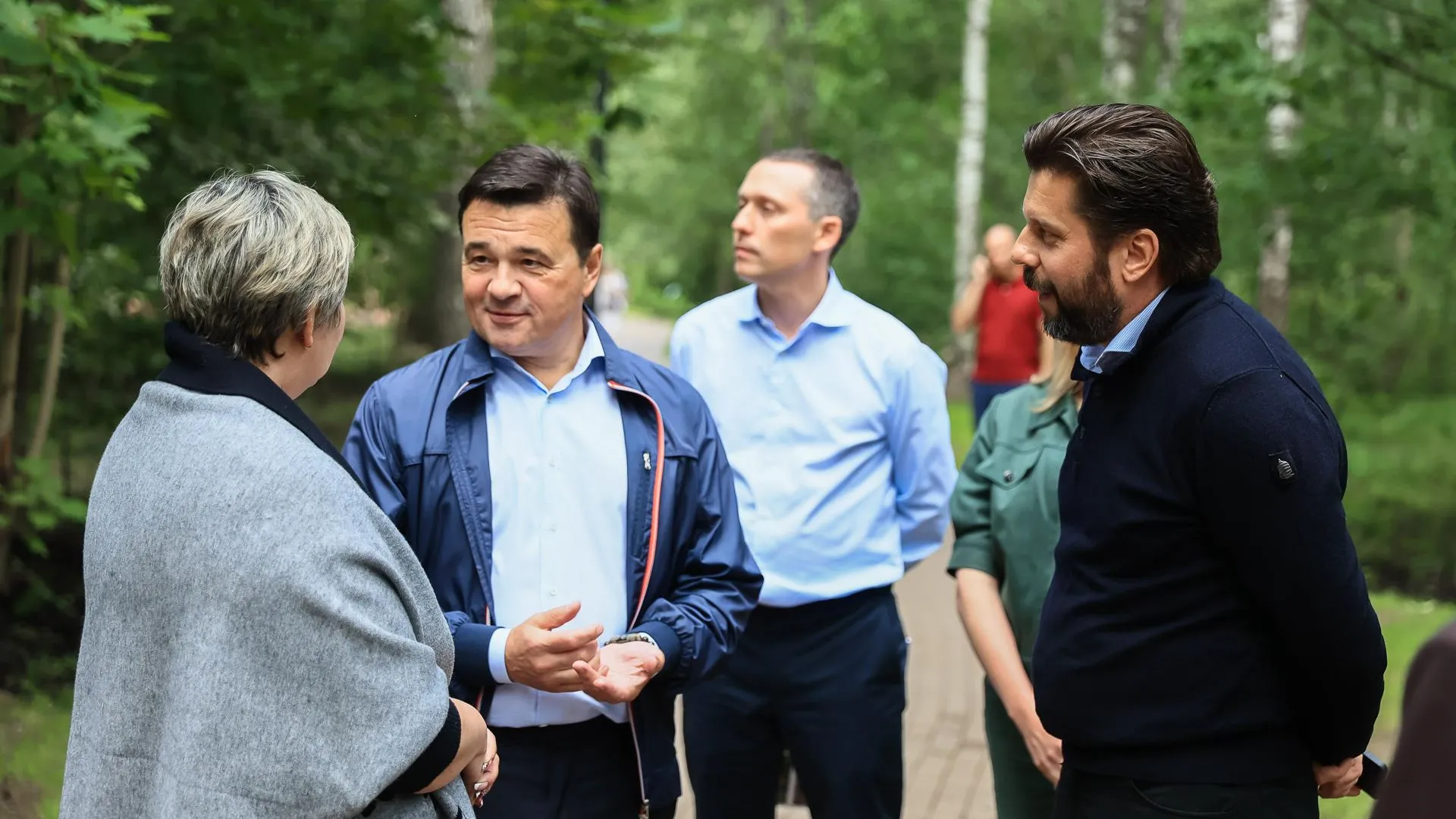 Андрей Воробьев проверил готовность нового парка «Взлет» в Домодедове