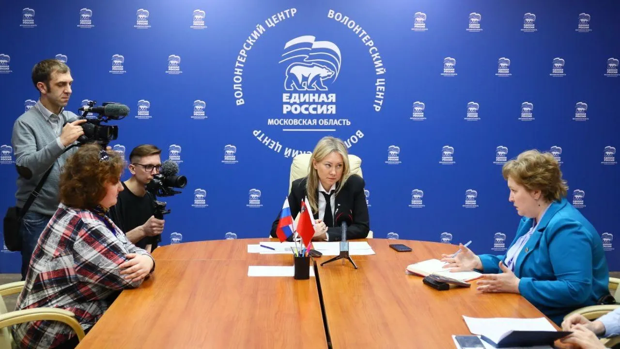 Сенатор СФ РФ Забралова провела прием граждан в Подмосковье