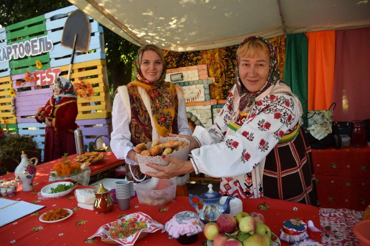 Роман Варцев