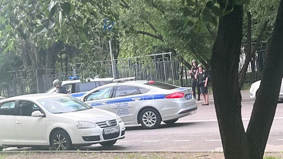 Неизвестный открыл стрельбу в столичном районе Бибирево