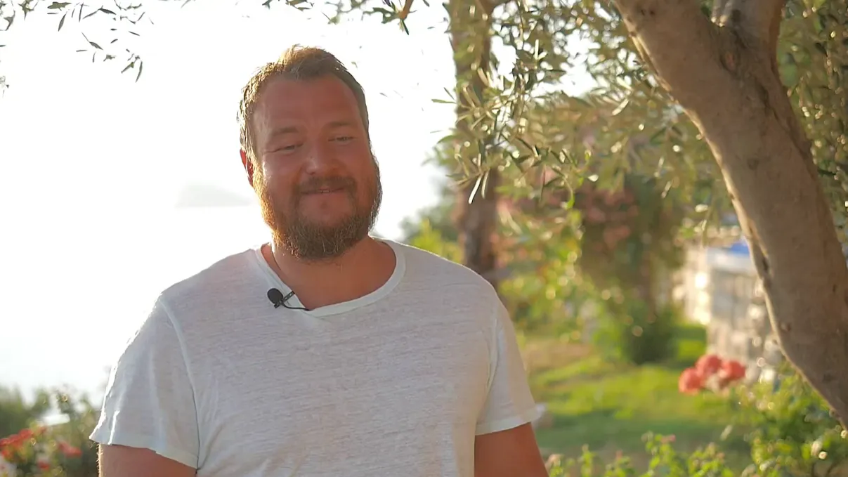 Обещает исцеление и мнит себя «живым богом»: кто такой Сергей Долматов и при чем тут секта