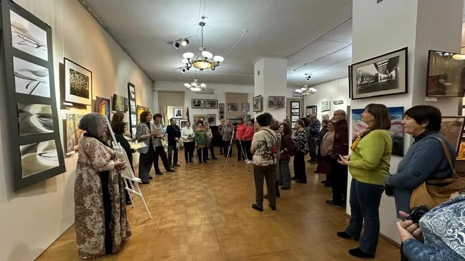 В Павловском Посаде открылась арт-выставка «В поисках пейзажа»