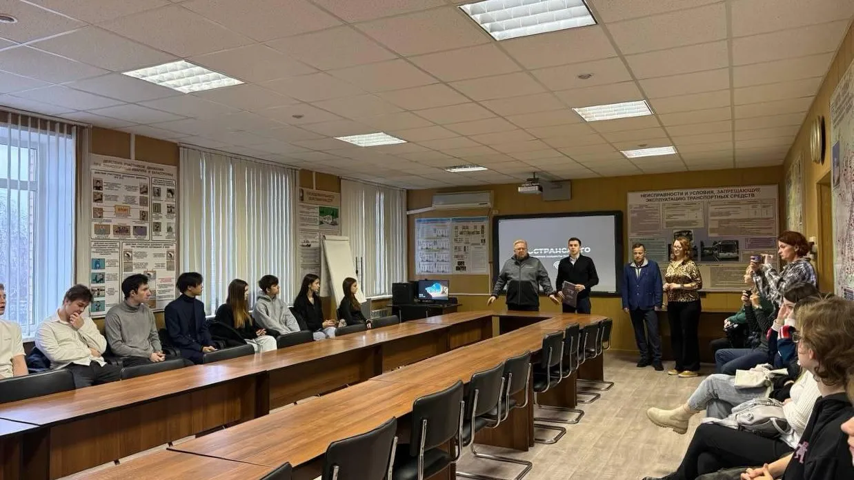 Студентам Подольска показали работу системы «Антисон» на предприятии Мострансавто