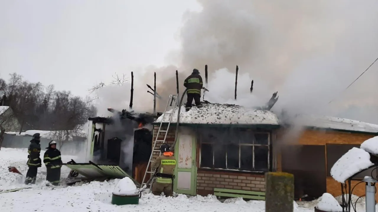 Пожар в жилом доме в Шатуре тушили свыше 4 часов