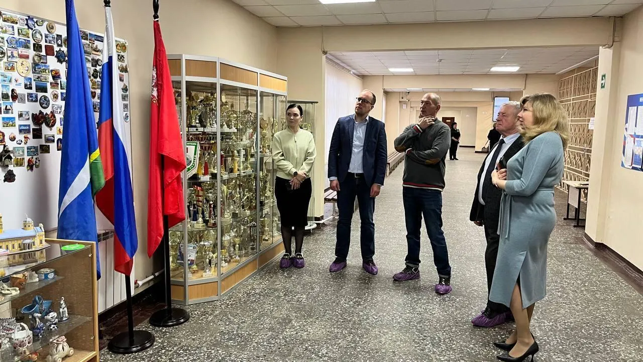 Заместитель главы Чехова проверил качество питания в школе № 9