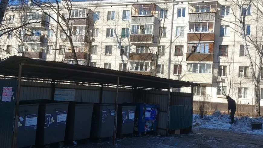 Около 940 куб м мусора вывезли с дворовых территорий Люберец за неделю