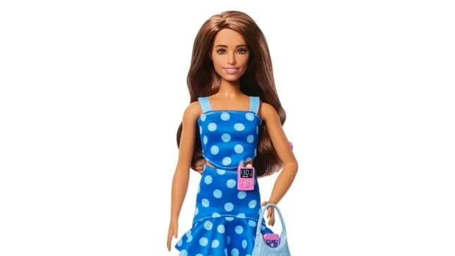 Mattel выпустила первую в мире Барби с диабетом