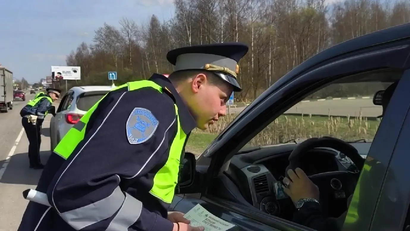 Инспекторы ГИБДД проверили правила перевозки маленьких пассажиров в Шатуре