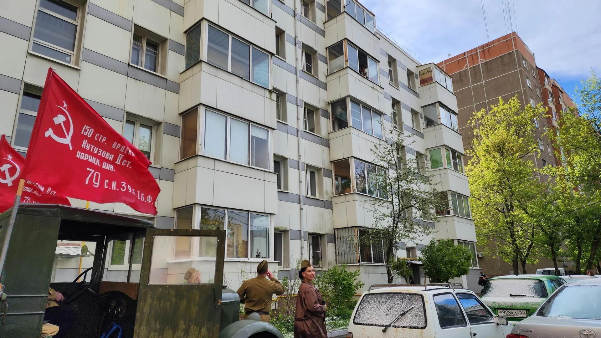 Агитбригада в Подольске поздравила ветеранов Великой Отечественной войны