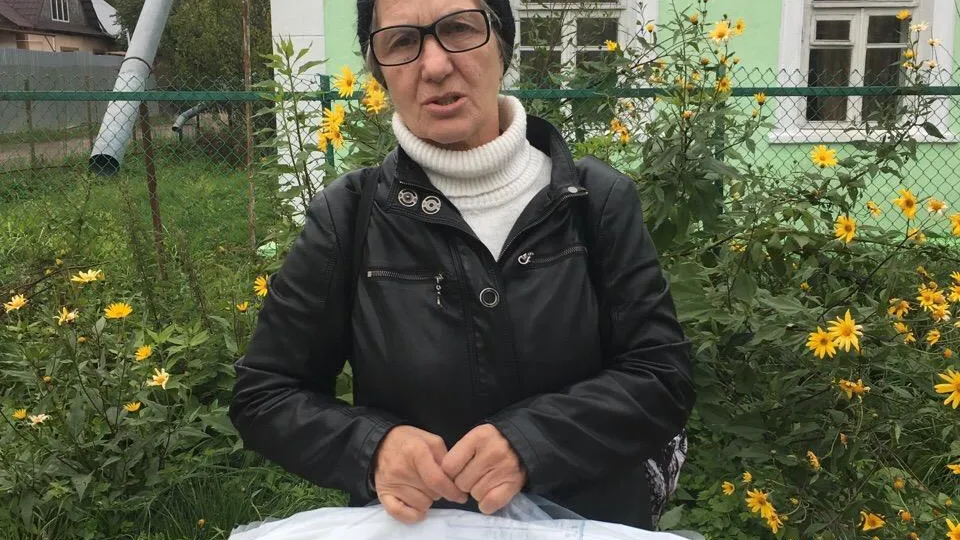 Волонтеры Подольска передали средства гигиены тяжелобольной женщине